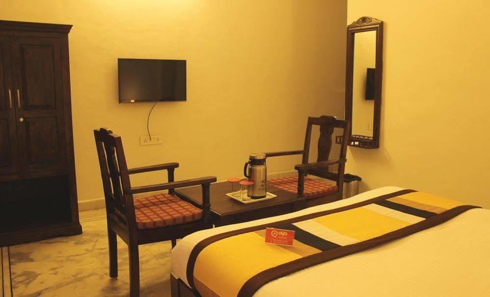 Oyo 1159 Hotel Chandra Prakash Udaipur Exterior photo