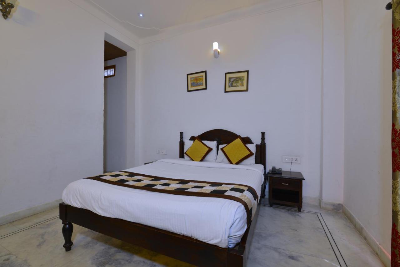 Oyo 1159 Hotel Chandra Prakash Udaipur Exterior photo